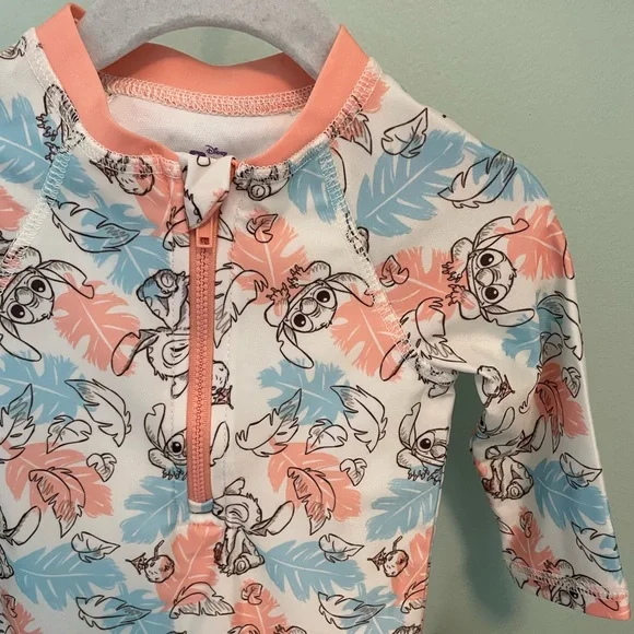 Disney Lilo & Stitch Rashguard - Picture 2 of 7